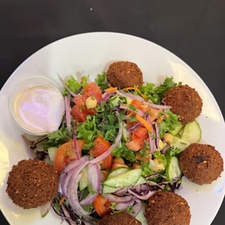 Falafel Salad
